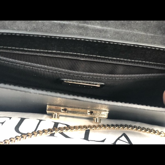 Furla Julia Pochette Leather Shoulder Bag - Picture 4 of 6